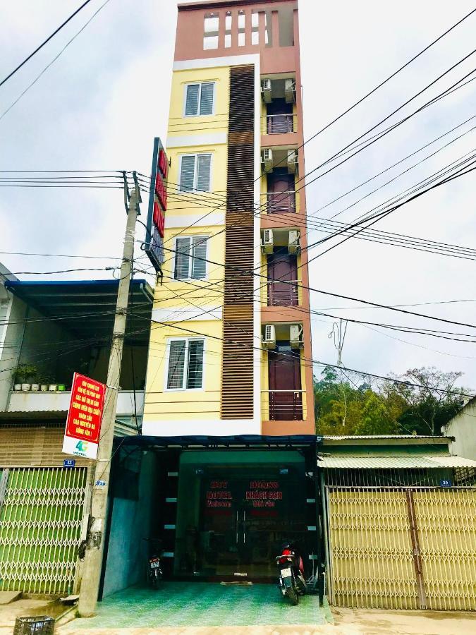 Huy Hoang Hotel Донгван Экстерьер фото