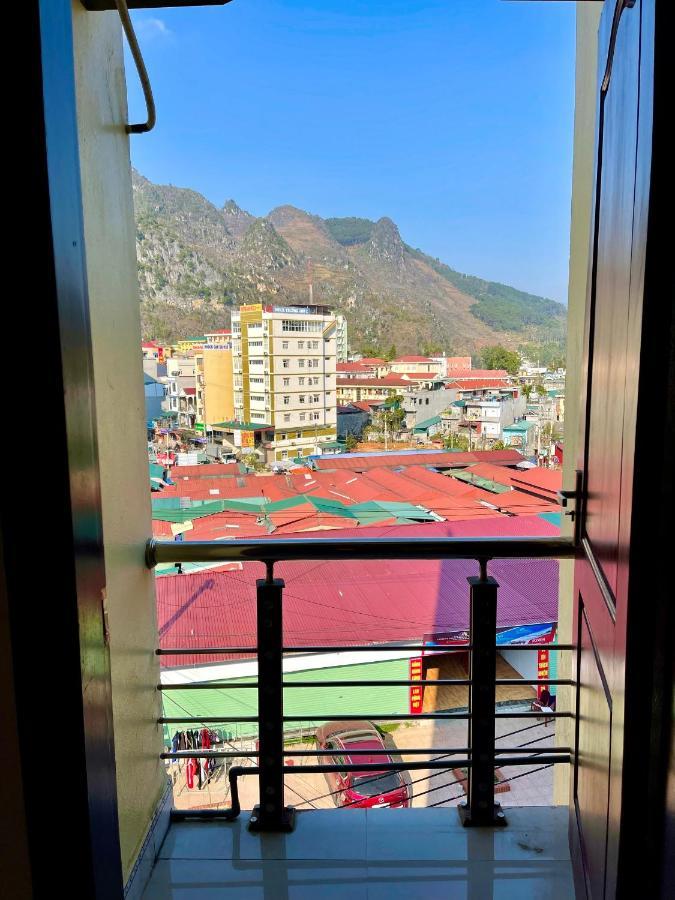 Huy Hoang Hotel Донгван Экстерьер фото