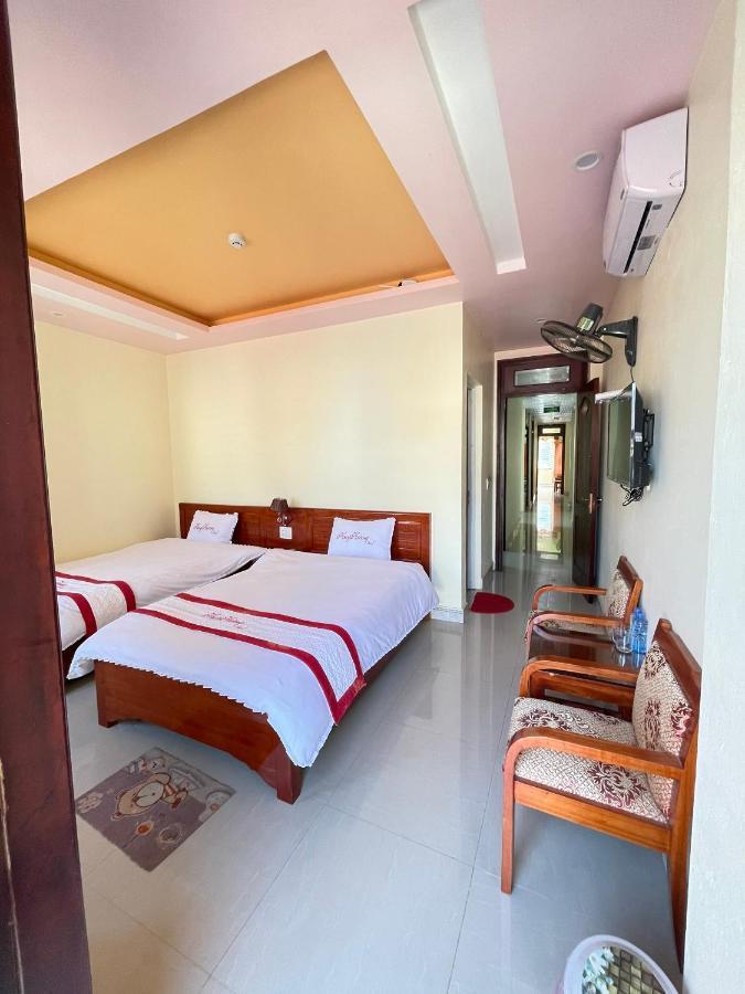 Huy Hoang Hotel Донгван Экстерьер фото