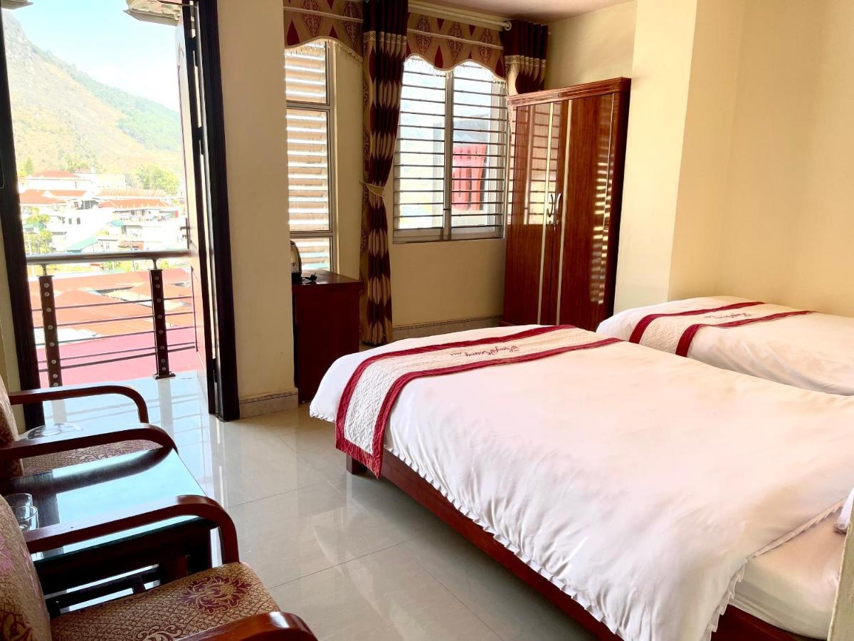 Huy Hoang Hotel Донгван Экстерьер фото